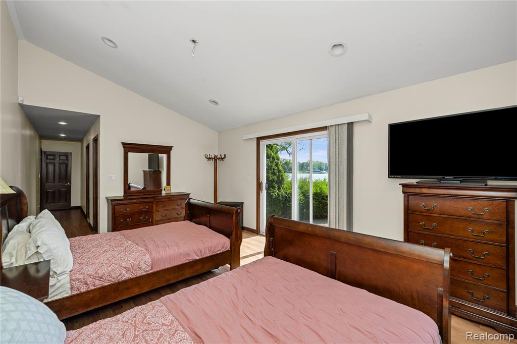 42195 Kouza Court, Belleville, MI 48111 — Photo 13