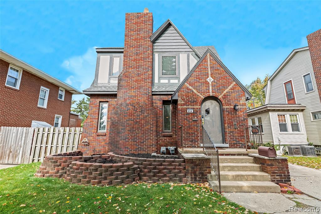 604 W Hudson Avenue, Royal Oak, MI 48067 — Photo 7