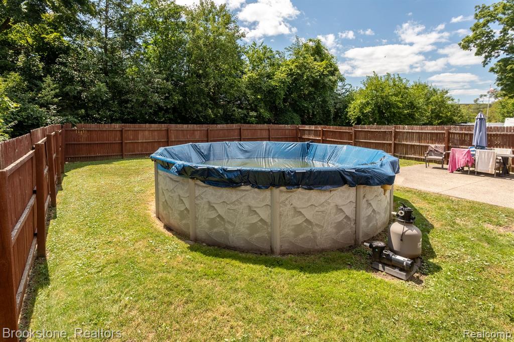 6235 DALLAS Street, Monroe, MI 48161 — Photo 14