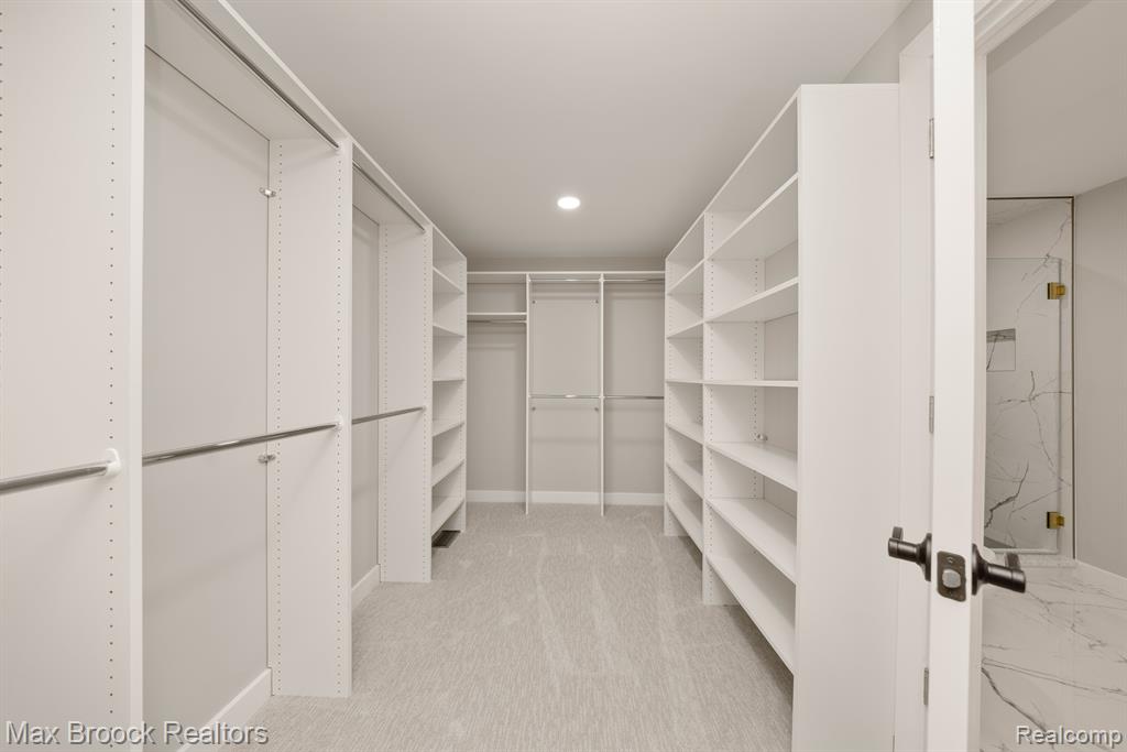 5240 CLARENDON CREST Street, Bloomfield Hills, MI 48302 — Photo 28