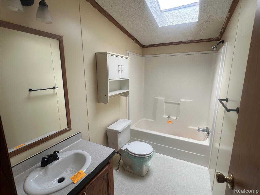 8145 Oatman Road, Greenwood, MI 48006 — Photo 12