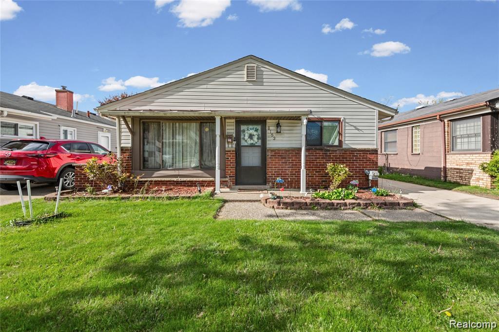 8153 Dale, Center Line, MI 48015 — front exterior