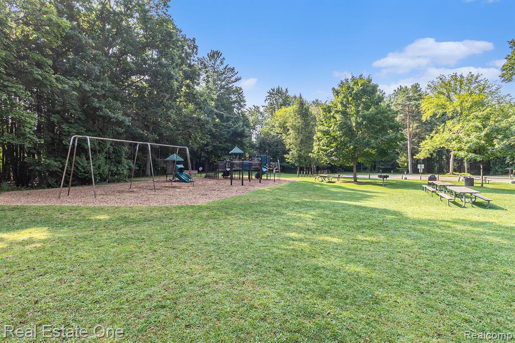 3125 N Tipsico Lake Road, Hartland, MI 48353 — Photo 52