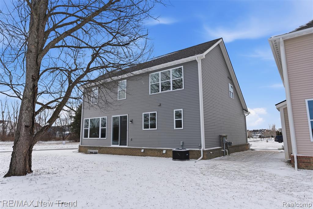 2388 Madison Street, Wixom, MI 48393 — Photo 41