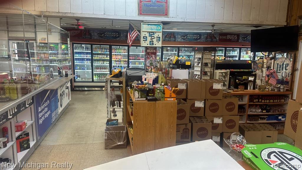 5102 9 Mile Rd, Warren, MI 48091 — Photo 18