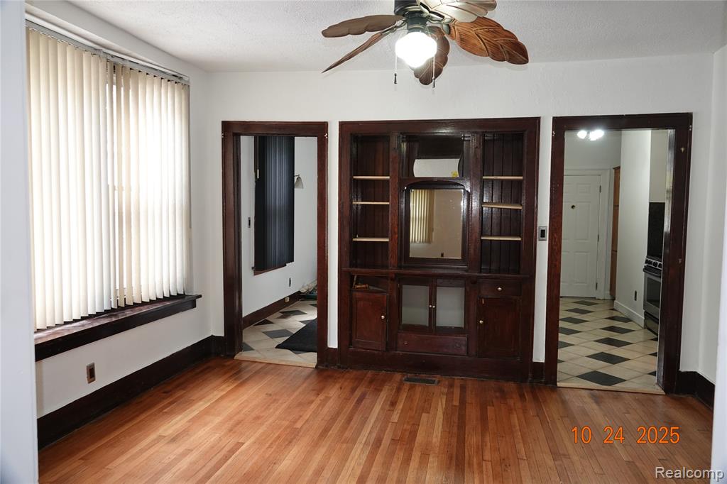 194 Farrand Park, Highland Park, MI 48203 — Photo 8