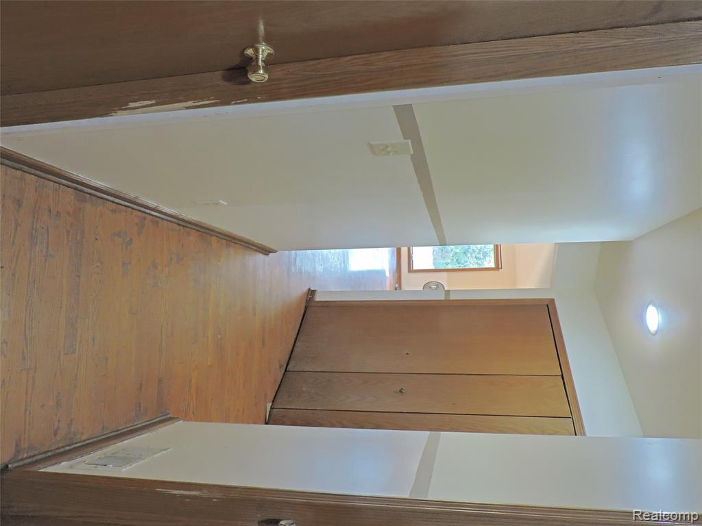 7407 Beecher Road, Flint, MI 48532 — Photo 11