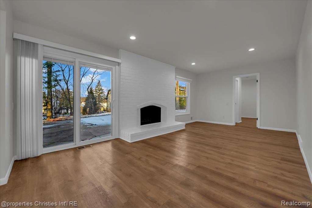 4970 Hardwoods Drive, West Bloomfield, MI 48323 — Photo 16