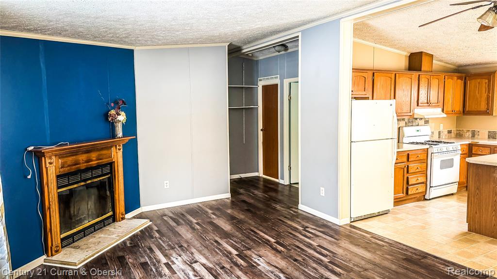8135 Hillcrest Road, Roscommon, MI 48653 — Photo 6