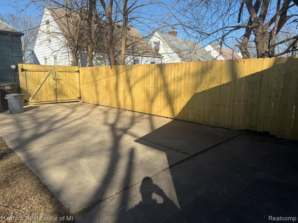 6212 Westwood Street, Detroit, MI 48228 — Photo 8