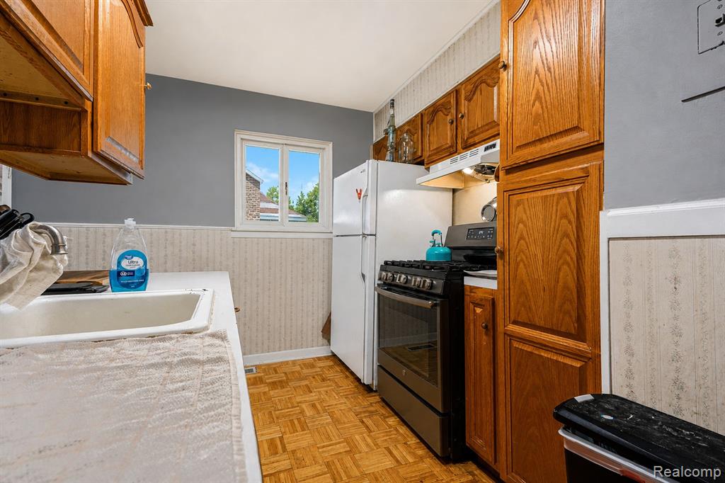 1366 Windham Street, Westland, MI 48186 — Photo 8