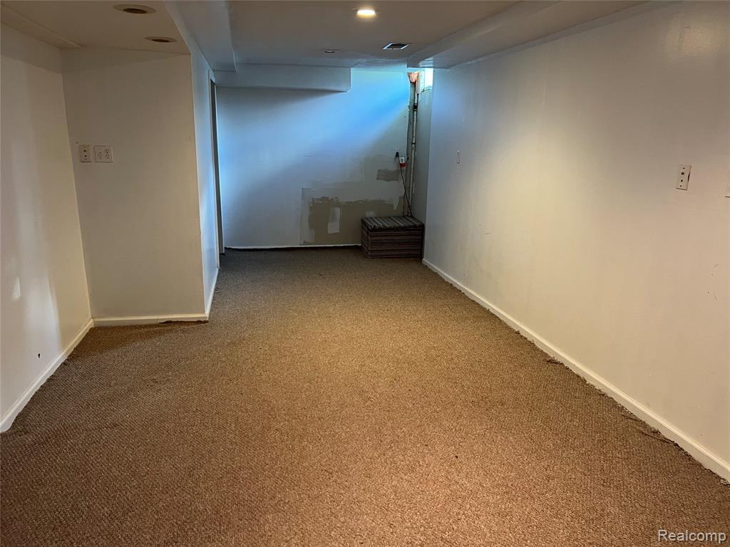 2802 Green Valley Drive, Ann Arbor, MI 48103 — Photo 15
