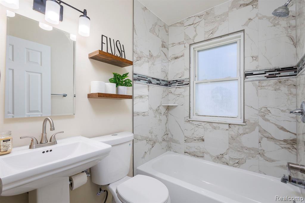 8139 Chapp Avenue, Warren, MI 48089 — Photo 12