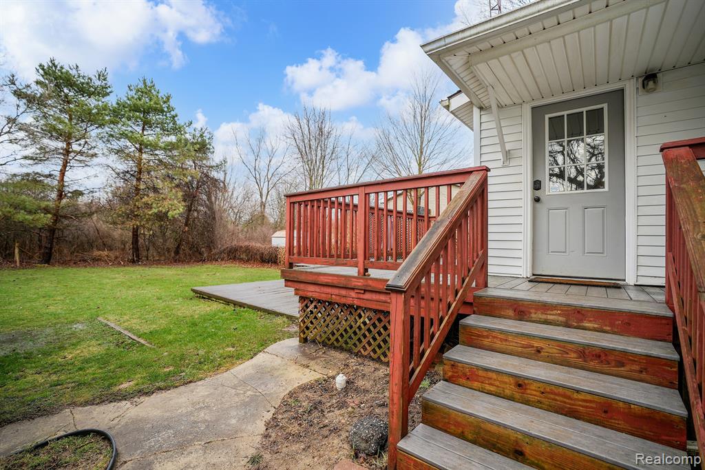 4116 GRAND BLANC Road, Swartz Creek, MI 48473 — Photo 7