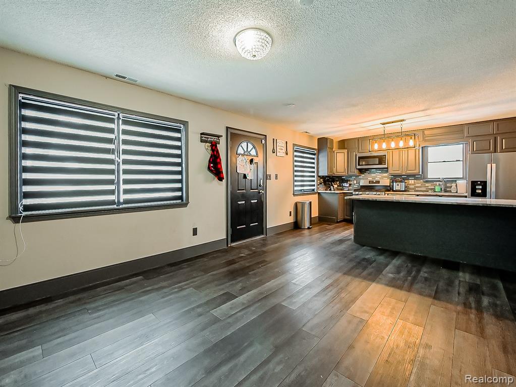 6087 N Parent Street, Westland, MI — Photo 4