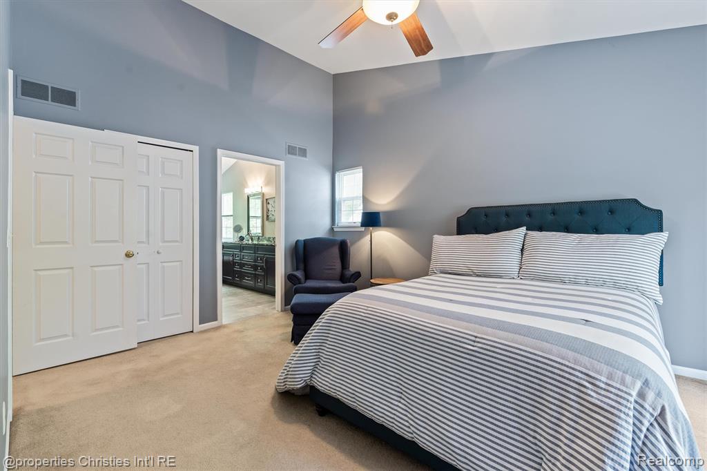 4709 Greenview Court, Commerce Twp, MI 48382 — Photo 19
