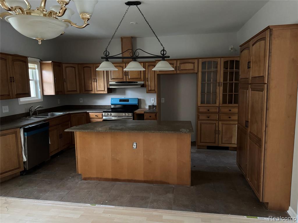 565 Highland Avenue, Pontiac, MI 48341 — Photo 6