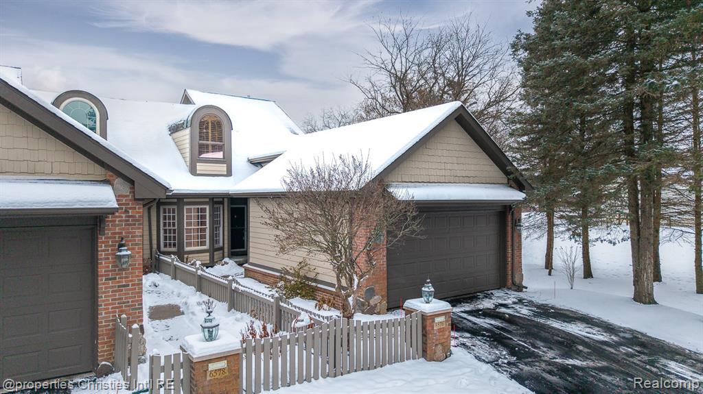 6576 Steeple Ridge, Clarkston, MI — Photo 4
