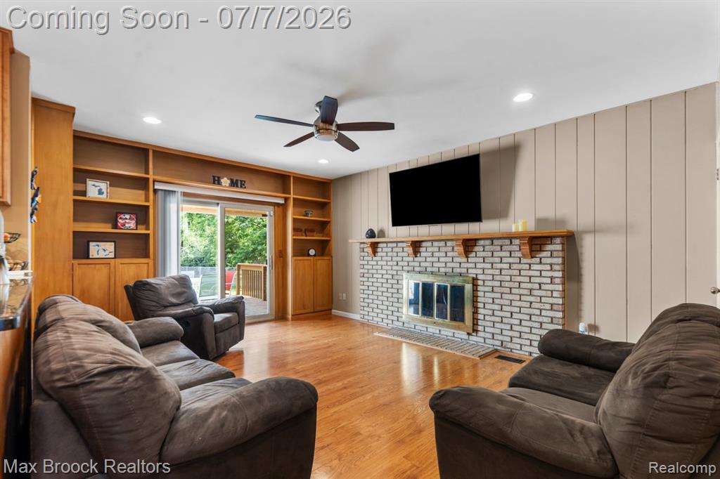 45361 Indian Creek Drive, Canton, MI 48187 — Photo 5