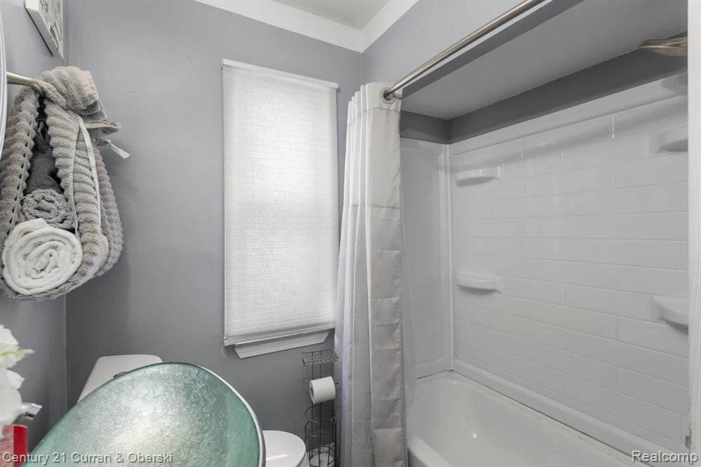 11670 MARLOWE Street, Detroit, MI 48227 — Photo 14