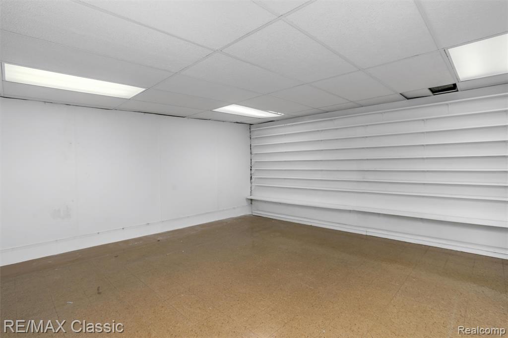 830 JONATHAN Lane, Bloomfield Hills, MI 48302 — Photo 37