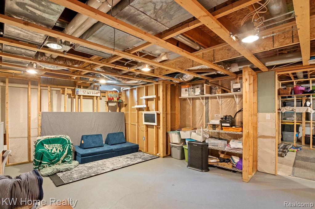 4143 EMERALD PINES Drive, Commerce Twp, MI 48390 — Photo 43