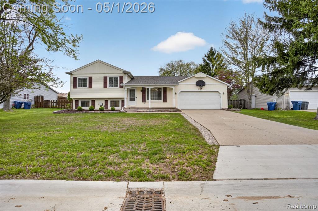 301 Lindenwood Drive, Linden, MI 48451 — Photo 2