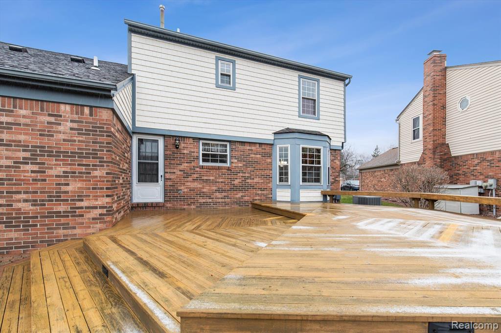 45303 CLAYMORE Drive, Canton, MI 48187 — Photo 49