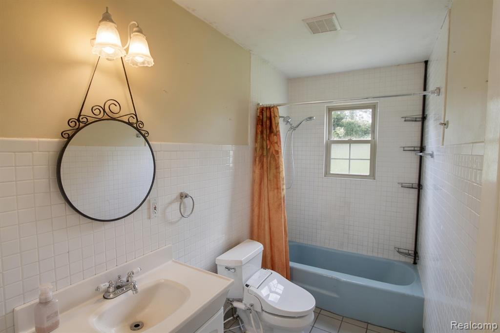 8040 Smith Road, Gaines Vlg, MI 48436 — Photo 17
