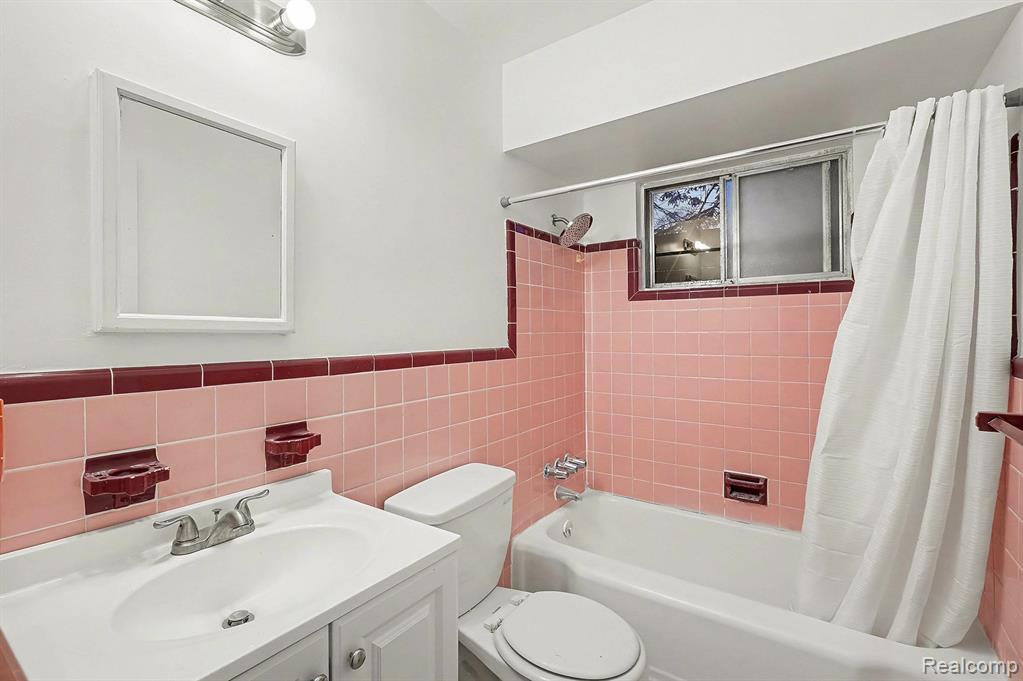 7356 Wiegand, Center Line, MI 48015 — Photo 13