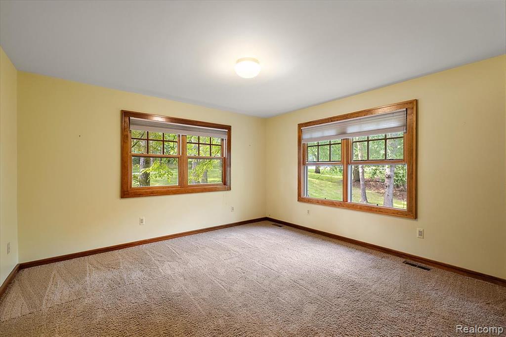 801 Seven Oaks Lane, Oxford, MI 48371 — Photo 34