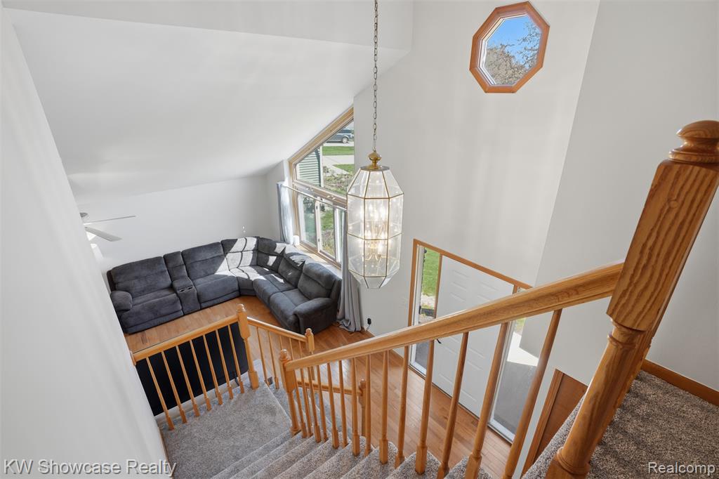 2015 Huntingdon Drive, Wixom, MI 48393 — Photo 18