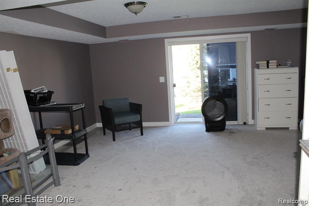 895 SPIREA, Howell, MI 48843 — Photo 37