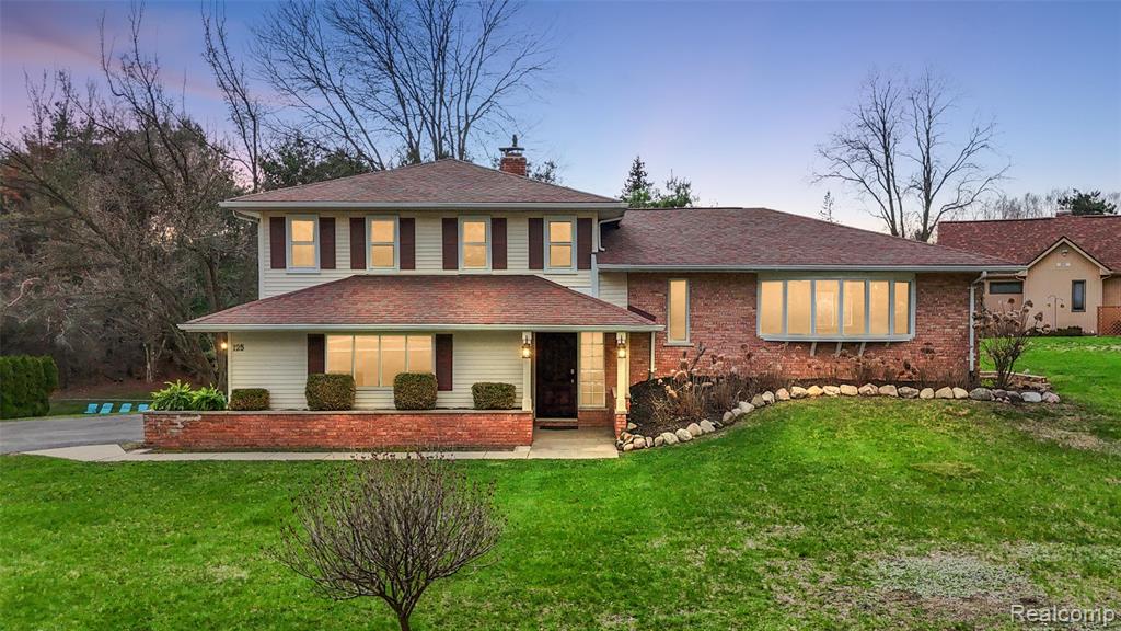 125 Cayuga Road, Lake Orion, MI 48362 — front exterior