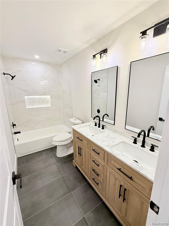 51073 Pinewood Drive, Macomb, MI 48042 — Photo 20
