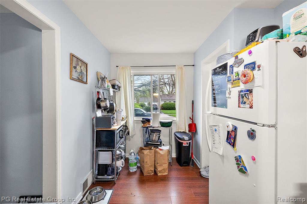 4307 Cooper Avenue, Royal Oak, MI 48073 — Photo 12