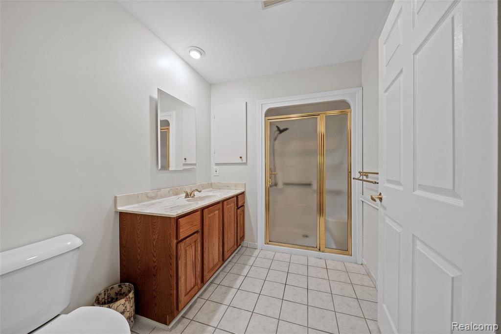 21425 Archwood Circle, Farmington Hills, MI 48336 — Photo 21