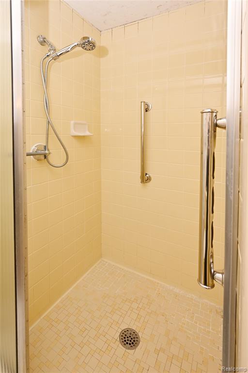 488 Bryn Mawr Street, Birmingham, MI 48009 — Photo 21