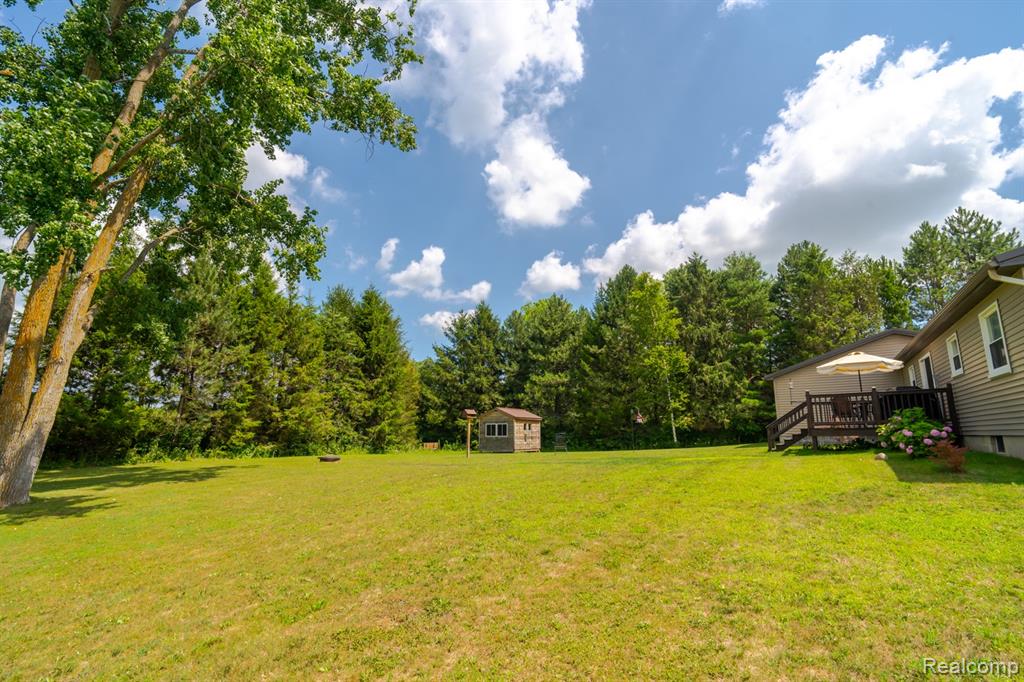 2204 S Van Dyke Road, Bad Axe, MI 48413 — Photo 5