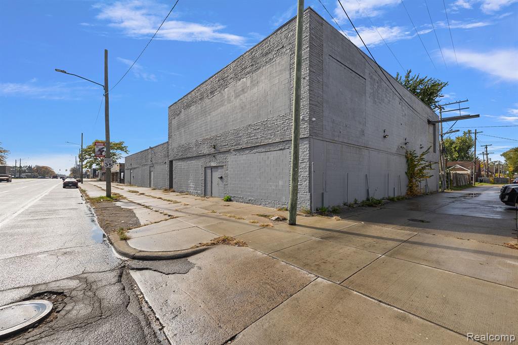 19807 VAN DYKE Street, Detroit, MI 48234 — Photo 28