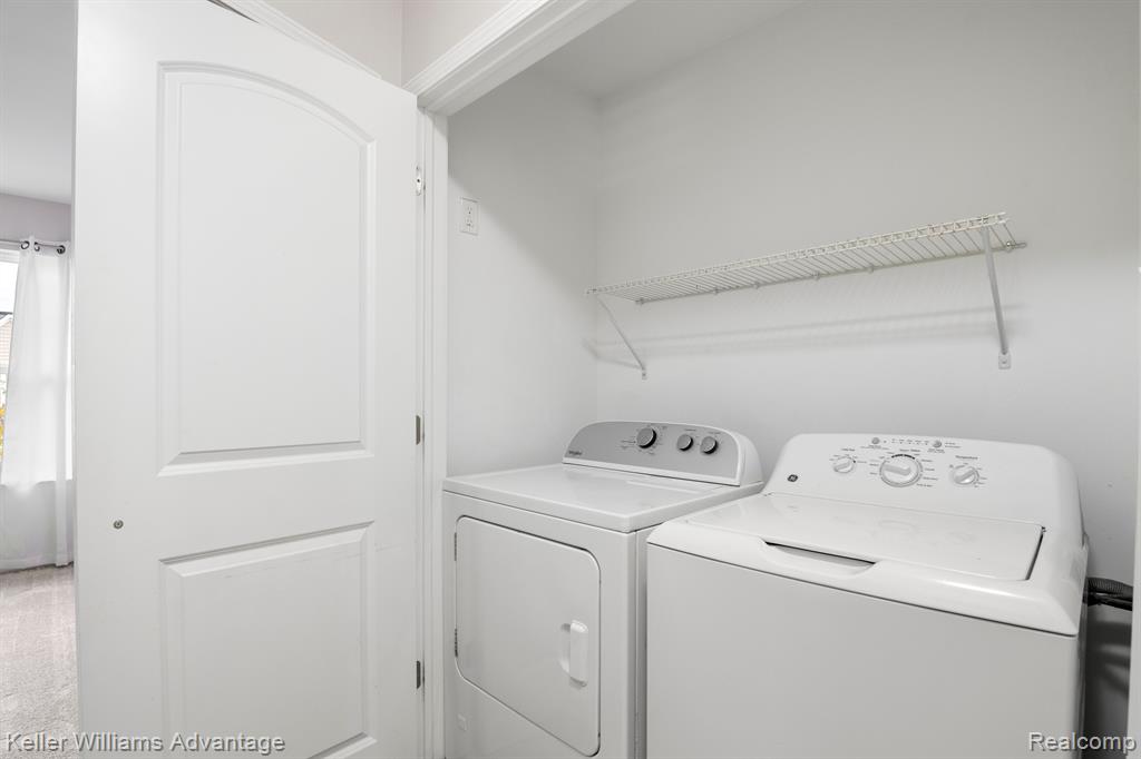 419 WRIGHT Street, Wixom, MI 48393 — Photo 27