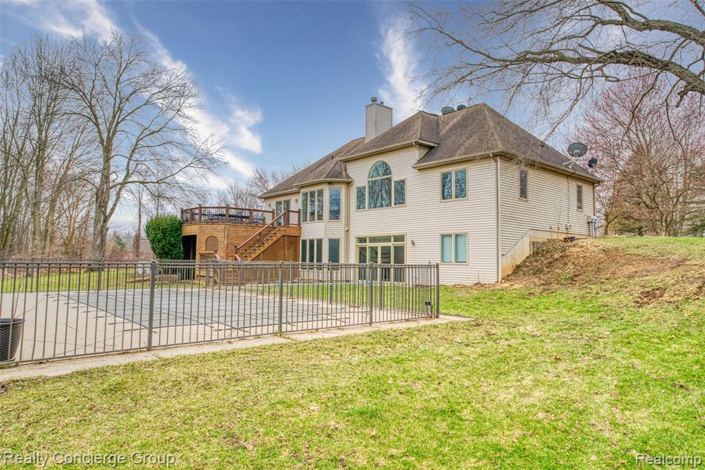 6400 Sober Road, Fowlerville, MI 48836 — Photo 8