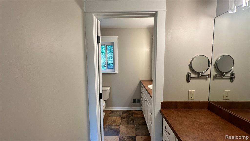 350 Timberwood Trail, Ortonville, MI 48462 — Photo 23