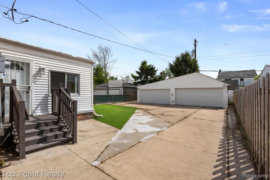 16124 Fielding Street, Detroit, MI 48219 — Photo 33
