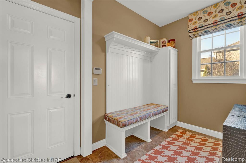 17248 CRESTBROOK Drive, Northville, MI 48168 — Photo 20