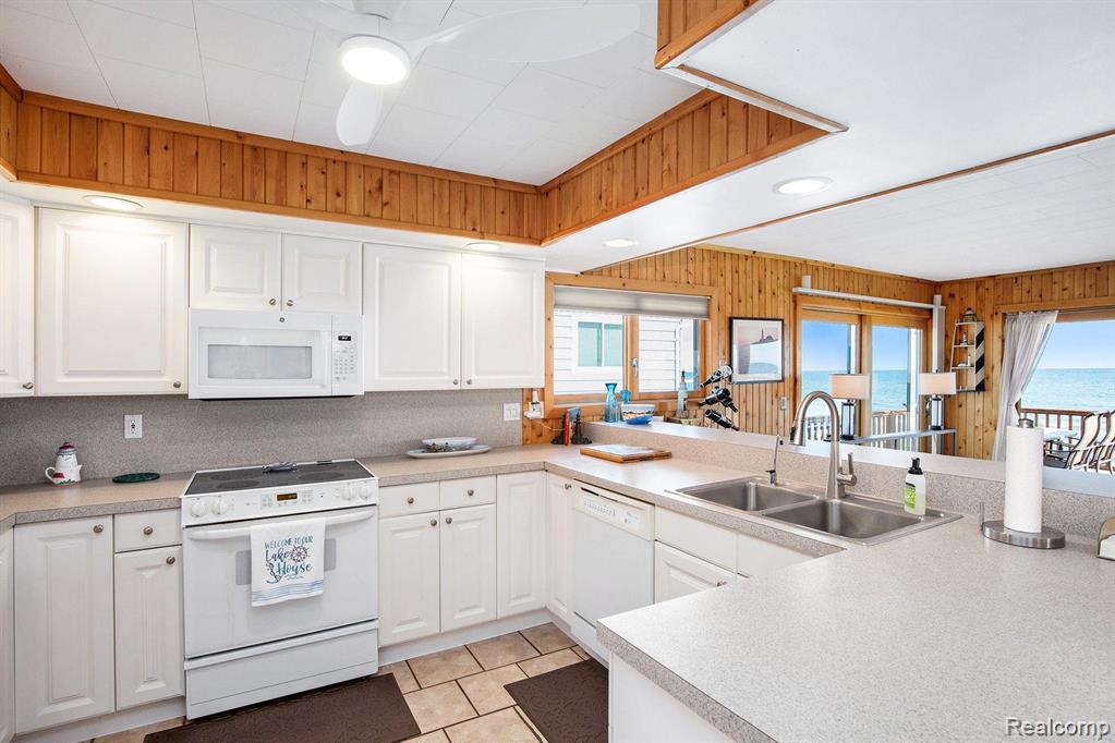 3944 PORT AUSTIN Road, Caseville, MI 48725 — Photo 16