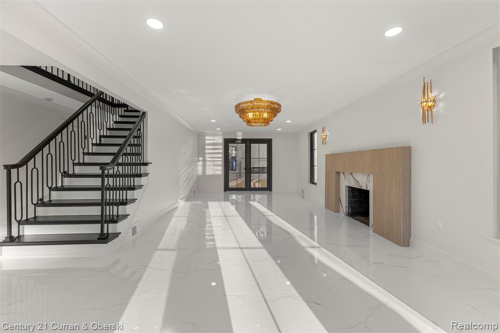 2211 Golfview Drive, Dearborn, MI, 48128