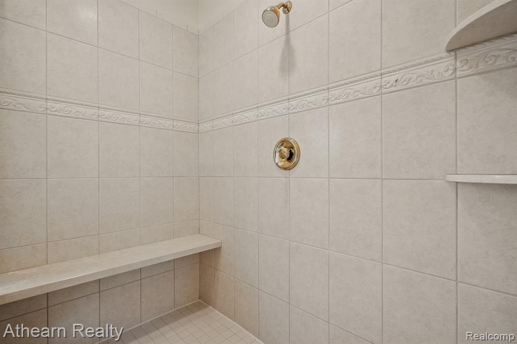 8373 Riverwalk Drive, Fenton, MI 48430 — Photo 52