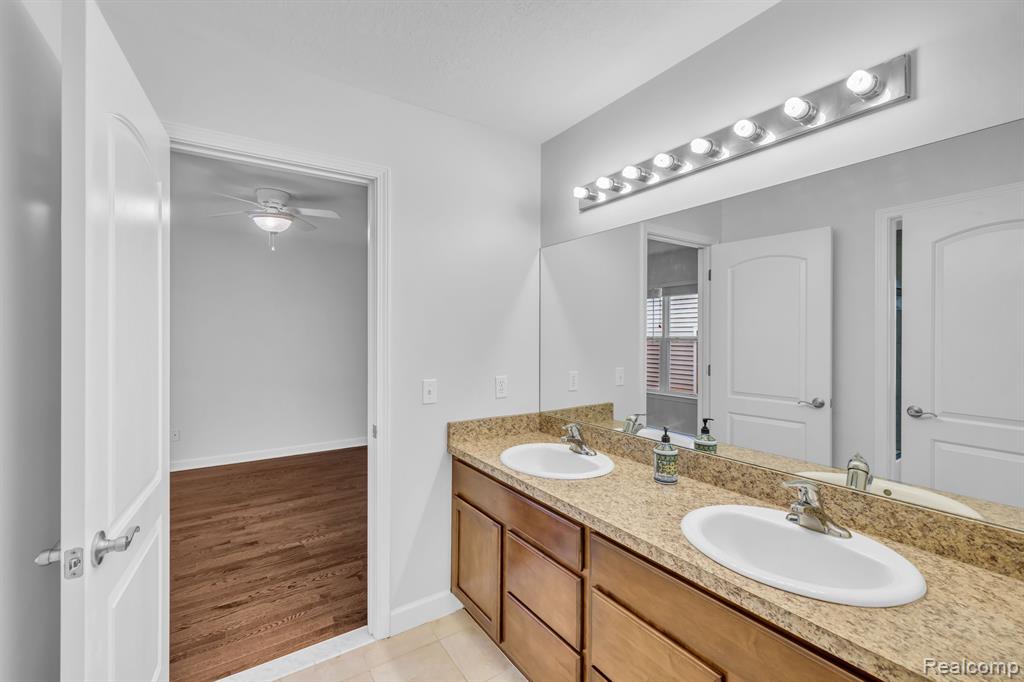 27490 CROMWELL Road, Novi, MI — Photo 25