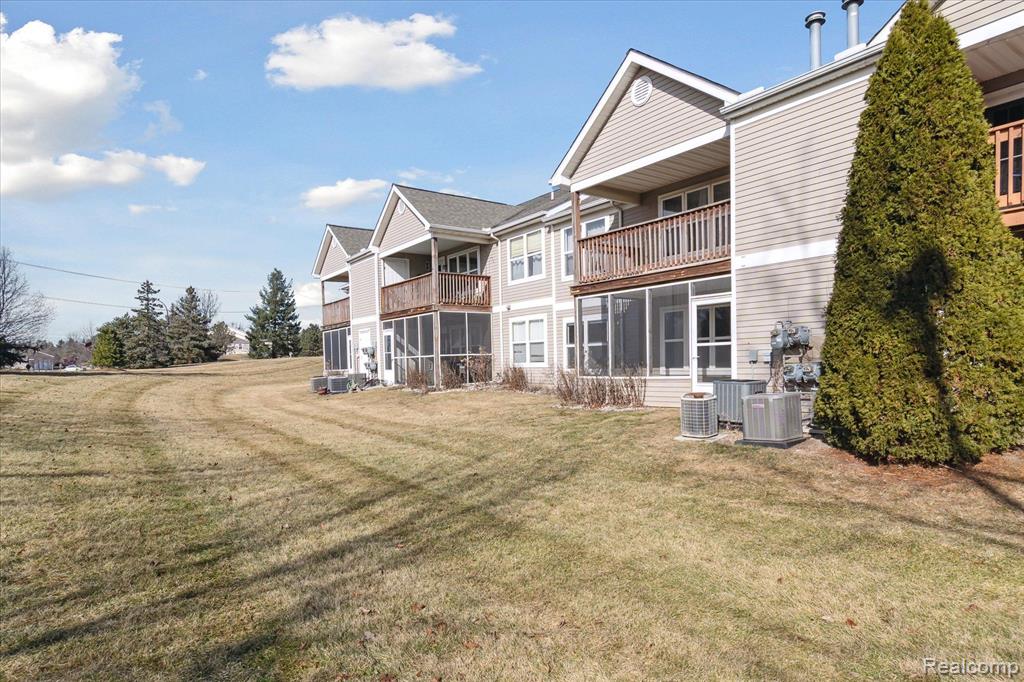1449 HEATHERWOOD Lane, Ann Arbor, MI 48108 — Photo 40